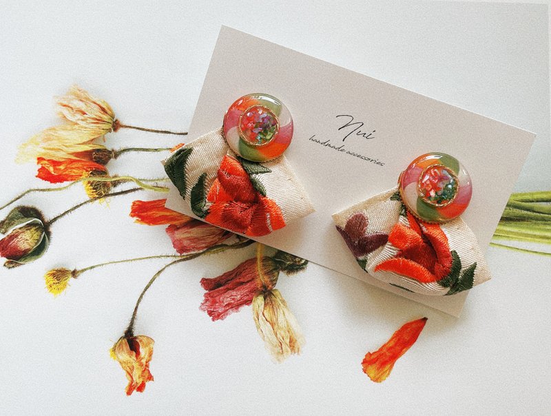 Poppy - 耳环/耳夹 - 绣线 橘色