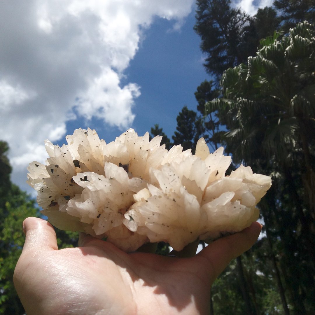 【晶石摆件】方解石黄铁矿 共生晶体 /家居 办工室 工作室装饰 - 摆饰 - 水晶 白色