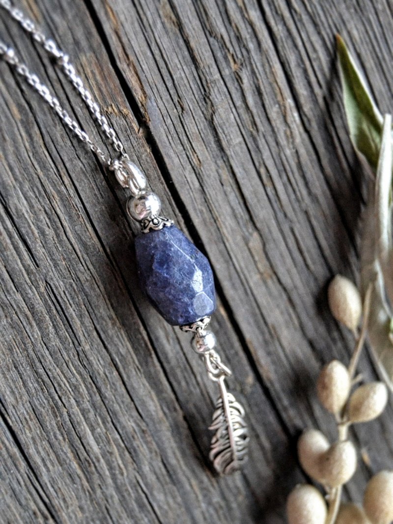 Iolite Pendant with Silver Feather Woman Jewelry with Silver Chain - 项链 - 银 银色