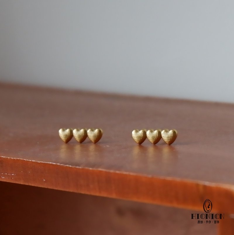 机械心~小众复古爱心耳钉日韩设计感耳夹高级感百搭精致耳环 - 耳环/耳夹 - 其他材质 金色