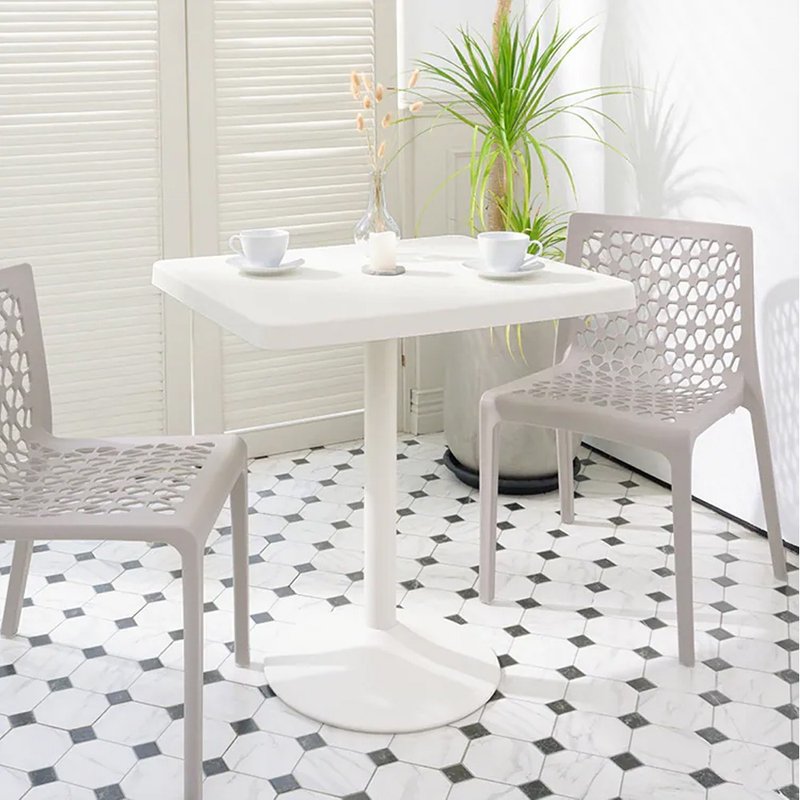 OULU奥卢餐桌 - 餐桌/书桌 - 其他材质 