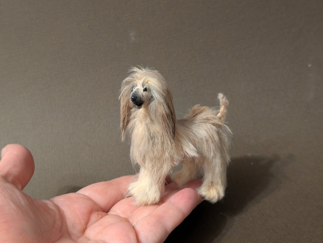 阿富汗猎犬 Bony 是一种温顺而优雅的狗，身高 7.8 厘米 - 玩偶/公仔 - 其他材质 卡其色