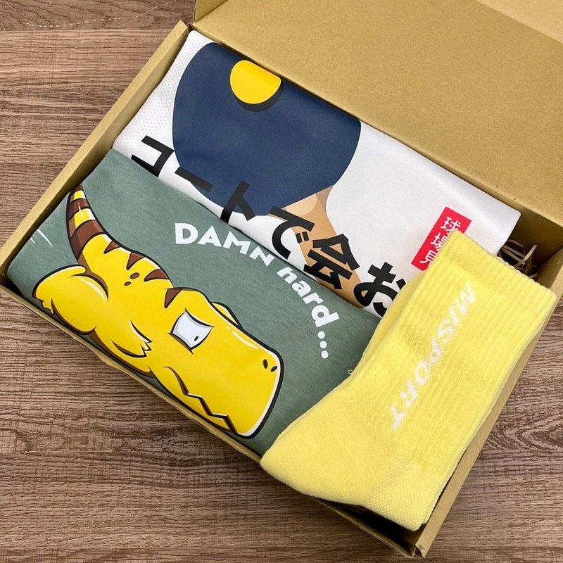 运动礼盒3入组 - MIT排汗衣/机能棉/运动袜 (多款主题可选) - 男装运动衣 - 聚酯纤维 白色