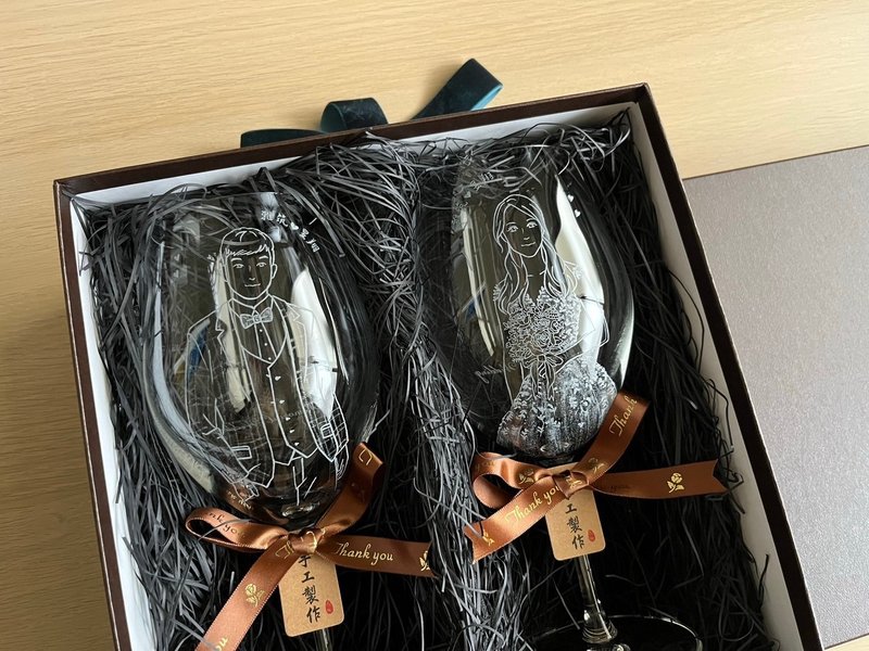 【定制化礼物】夫妻各一杯 精致似颜绘 结婚对杯 人物插画 - 订制画像 - 玻璃 透明