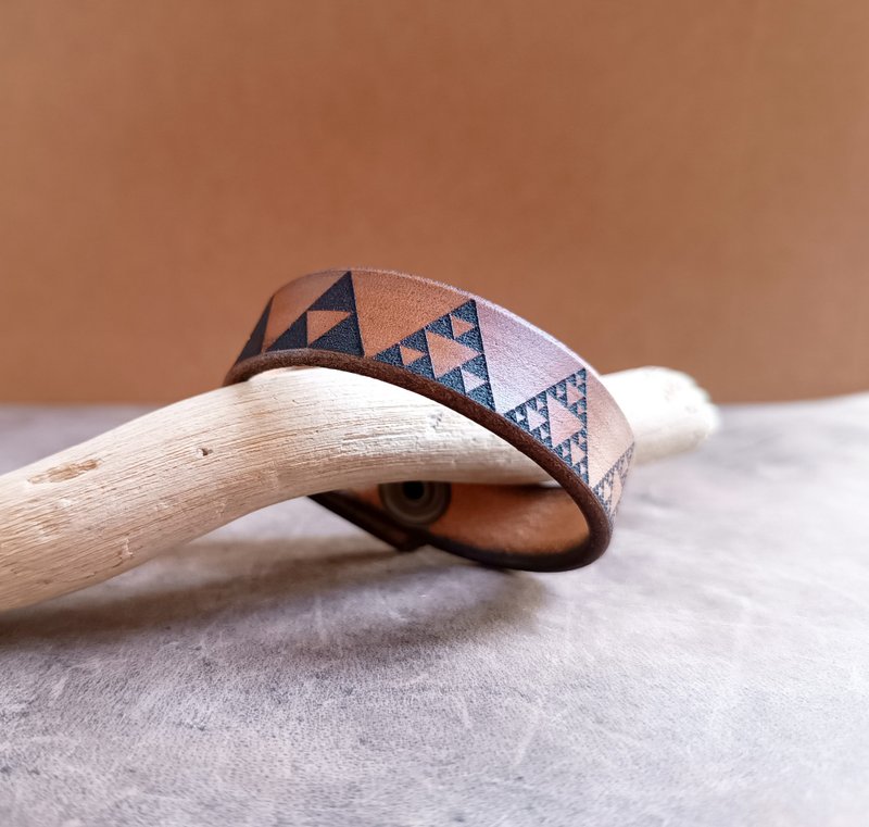 碎形三角皮革手镯 混沌理论手工棕皮 手写信息赠送 - 手链/手环 - 真皮 咖啡色