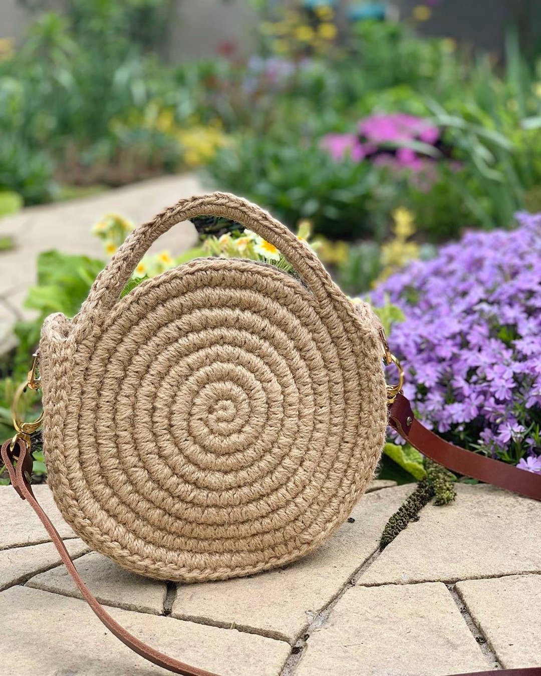 Crochet Jute bag Crochet tote bag crossbody bag Round crossbody bag. Round bag - 手提包/手提袋 - 环保材料 