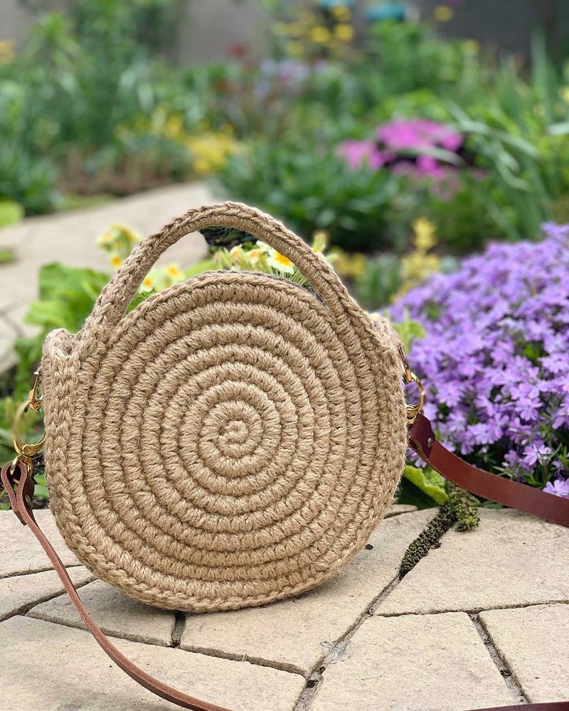 Crochet Jute bag Crochet tote bag crossbody bag Round crossbody bag. Round bag - 手提包/手提袋 - 环保材料 