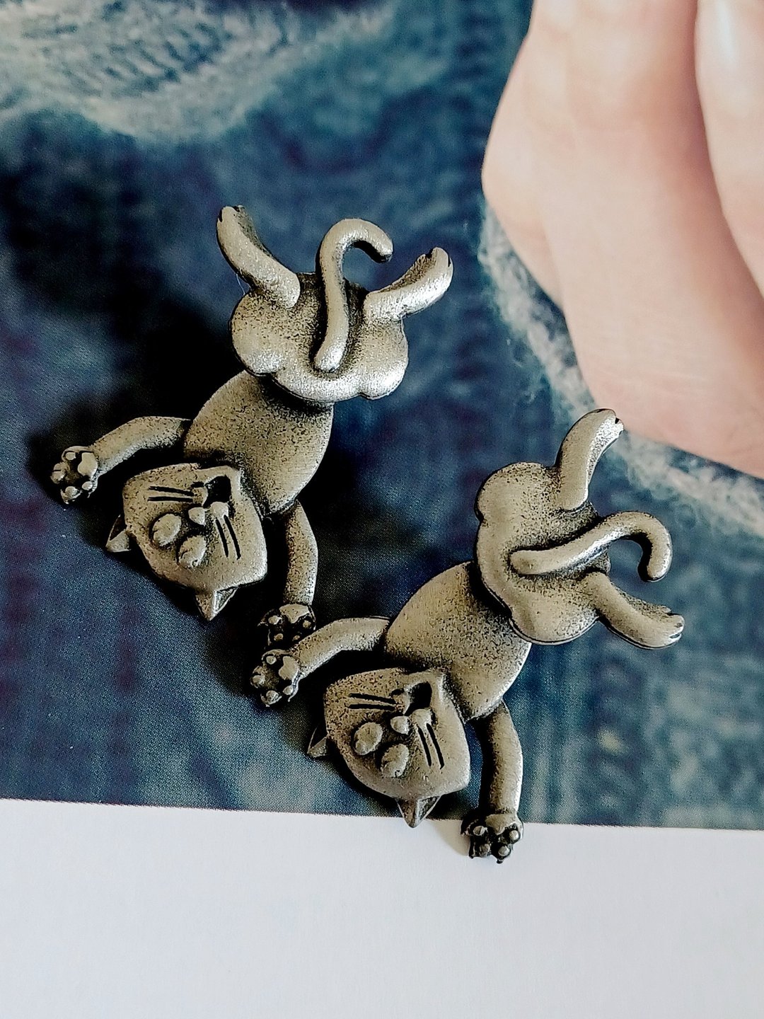 vintage jewelry JJ 古董趣味摇摆系列 淘气猫 针式耳环 - 耳环/耳夹 - 其他金属 