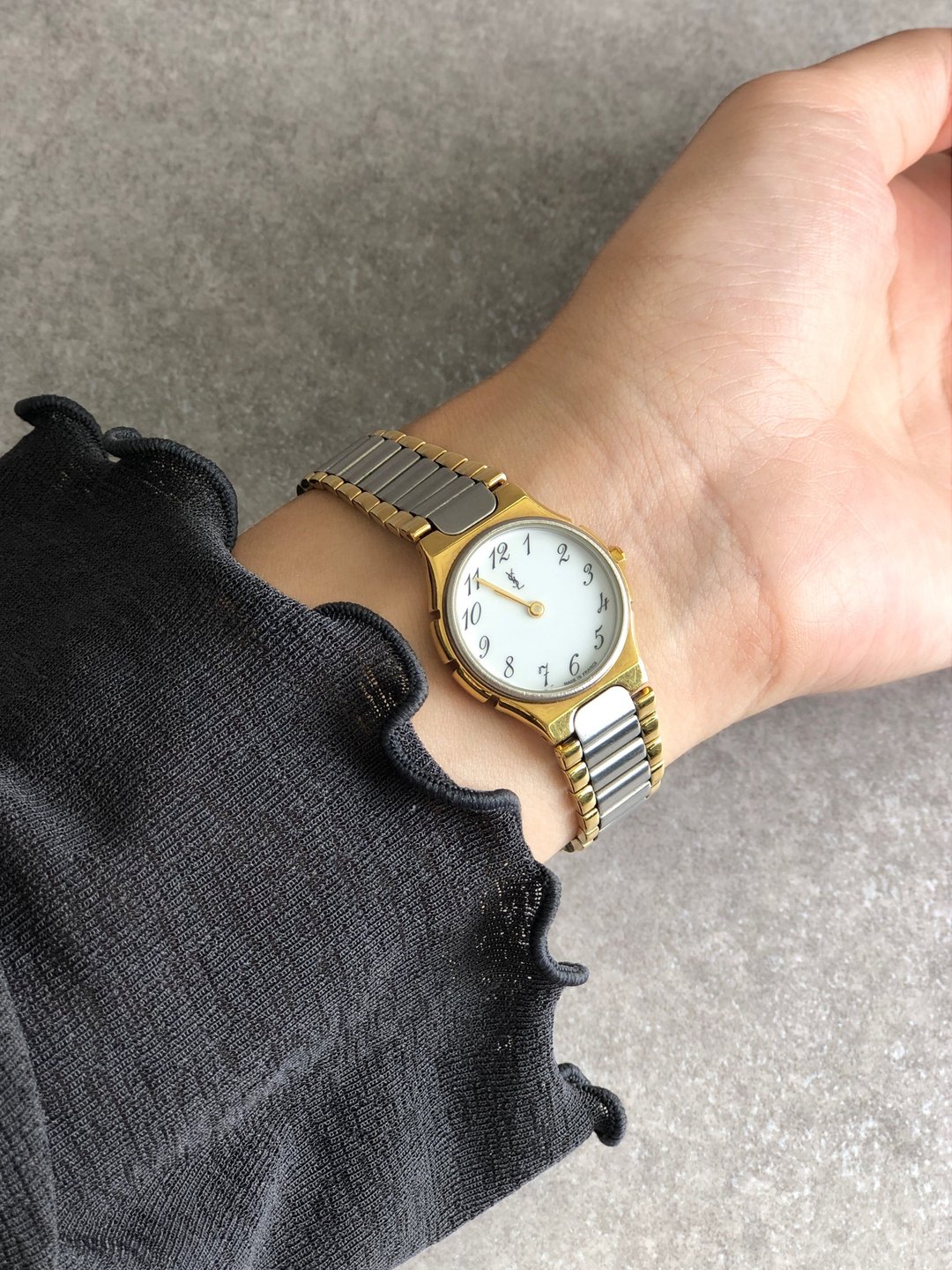 【 日本直送 名牌中古包 】Yves Saint Laurent 腕表 金色 银色 YSL 不锈钢 石英 复古 uevfdd - 女表 - 不锈钢 银色