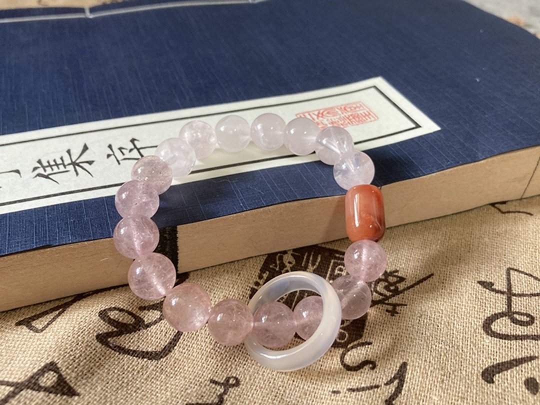 【楼兰美女。金丝玉手链】冰种芙蓉晶、金丝玉、草莓晶、白玛瑙 - 手链/手环 - 玉石 粉红色