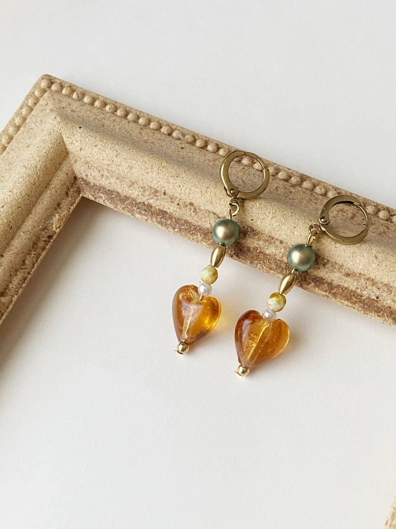 Make a wish 许愿池旁的恋人 - 耳环/耳夹 - 琉璃 