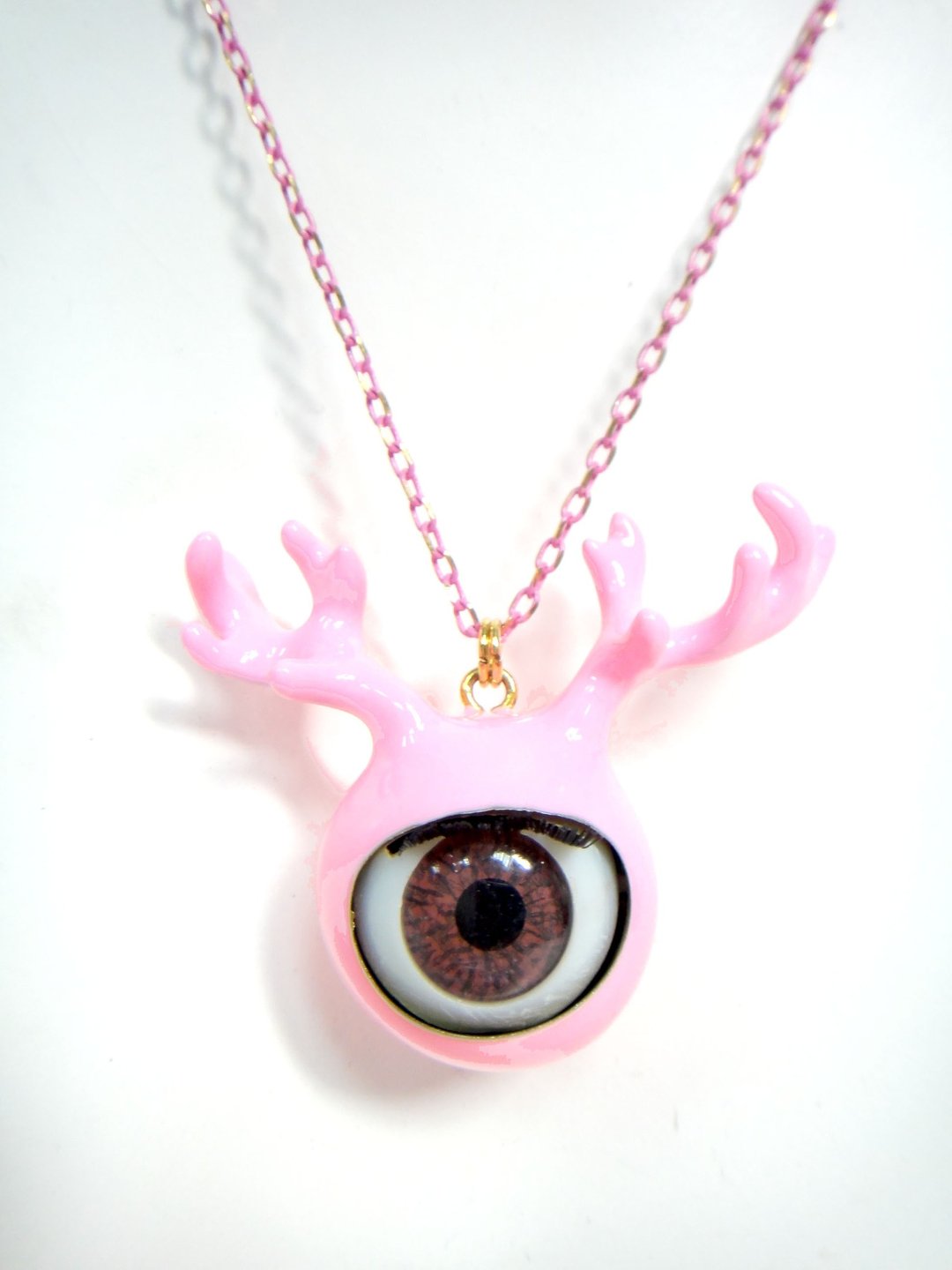 TIMBEE LO 鹿角眼珠颈链 Antlers Eyeball Black Epoxy Necklace - 项链 - 塑料 粉红色