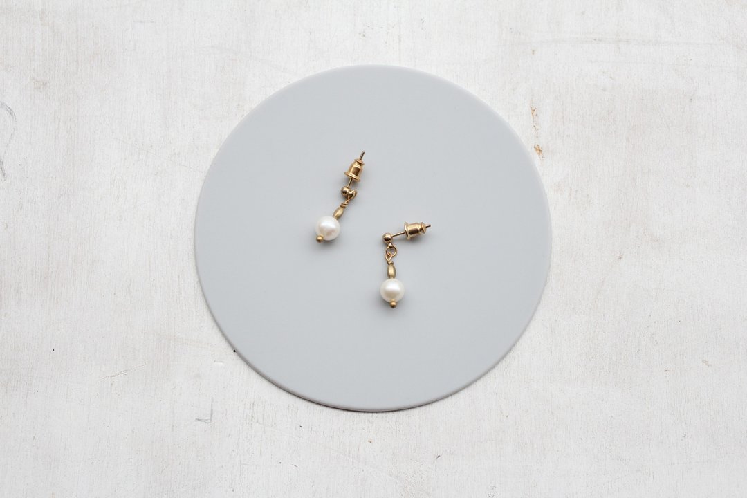 雪境 Pearl 小珍珠耳环/ 可改夹 - 耳环/耳夹 - 珍珠 白色