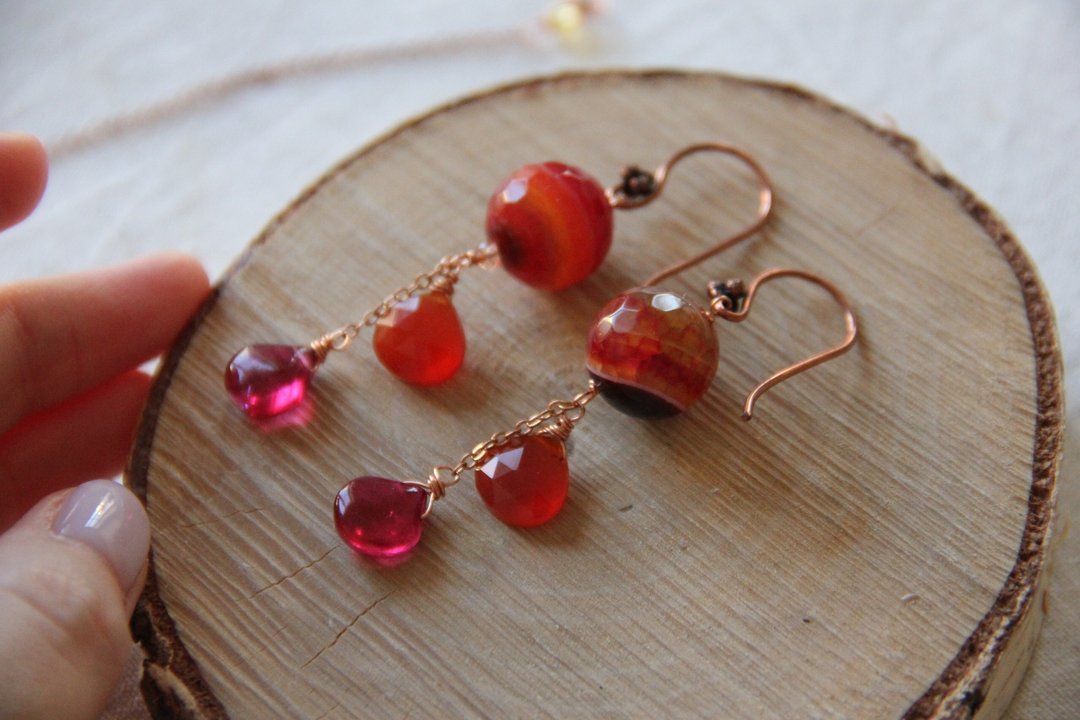 Agate, carnelian and hot pink Quartz earrings Red gemstone drop earrings - 耳环/耳夹 - 宝石 红色