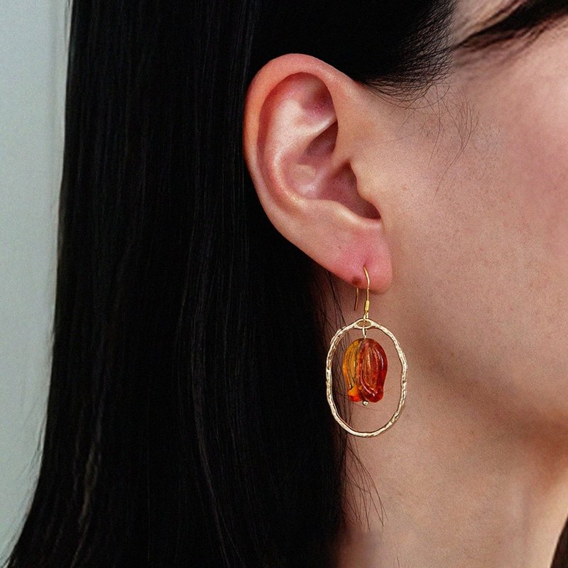 耳环 | Wondrous Orange Tulip 奇幻透橘郁金香 - 耳环/耳夹 - 其他金属 橘色