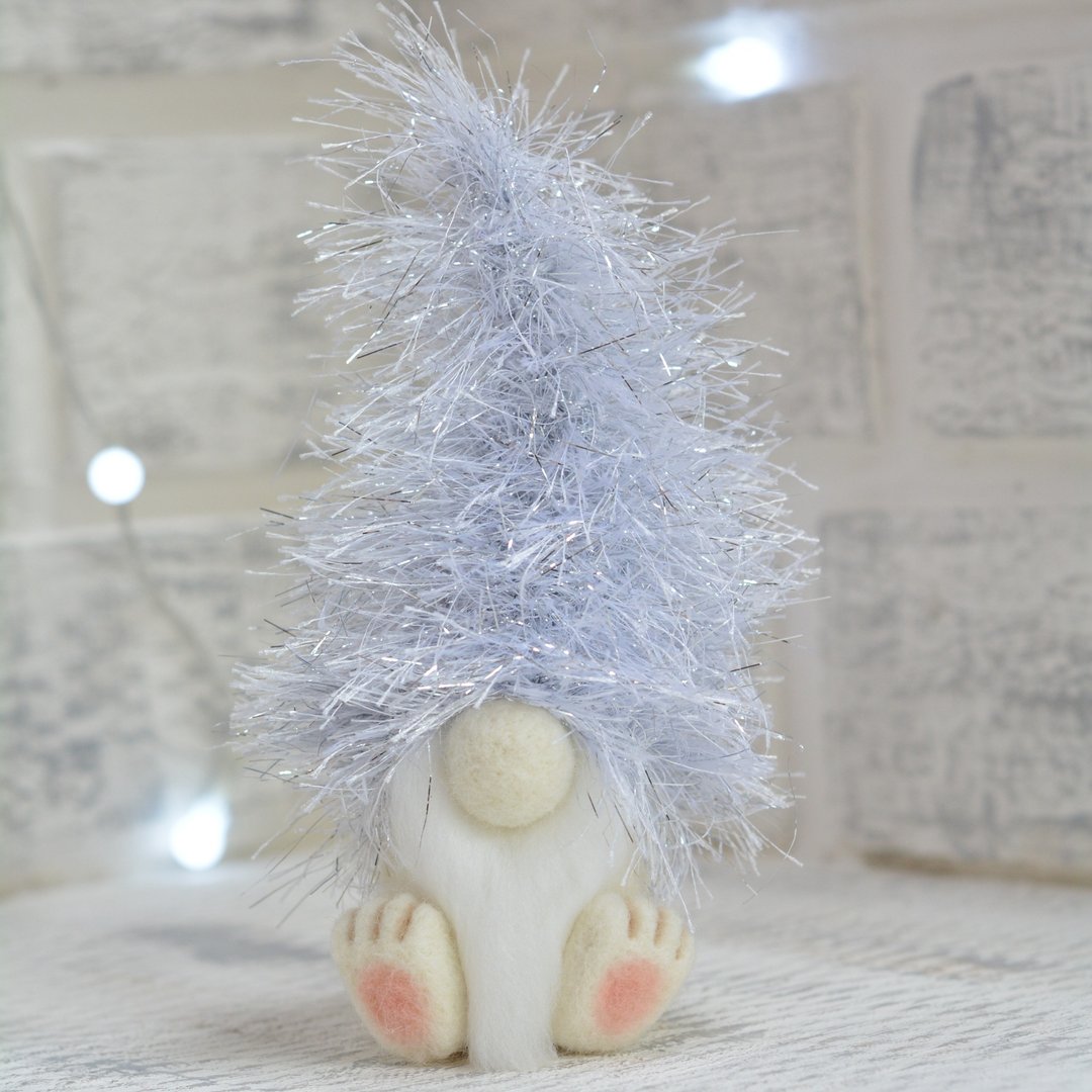 White christmas gnome. Holiday gnome. Needle felted gnome. Christmas gift - 摆饰 - 羊毛 白色