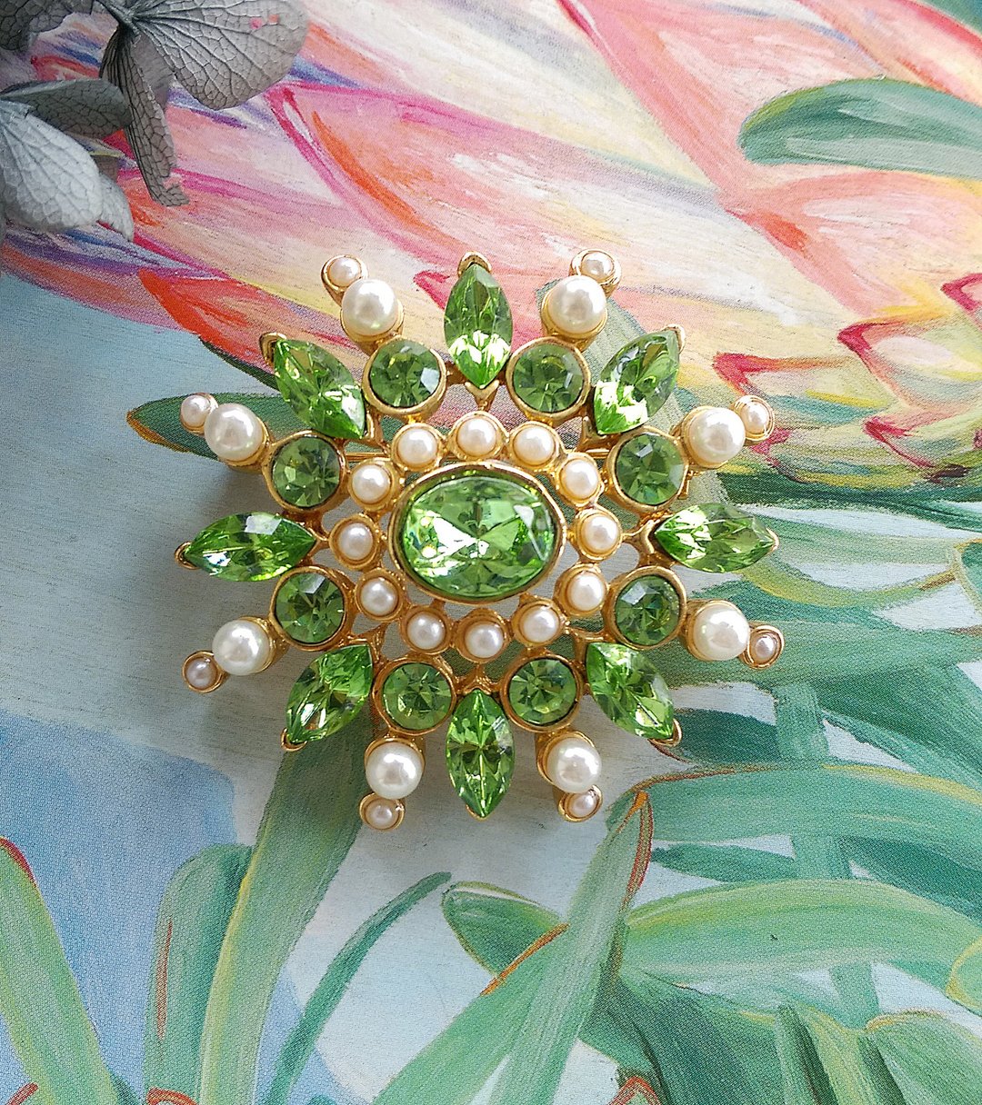 Vintage Jewelry  优雅 放射状 花形 别针 胸针 - 徽章/别针 - 其他金属 金色