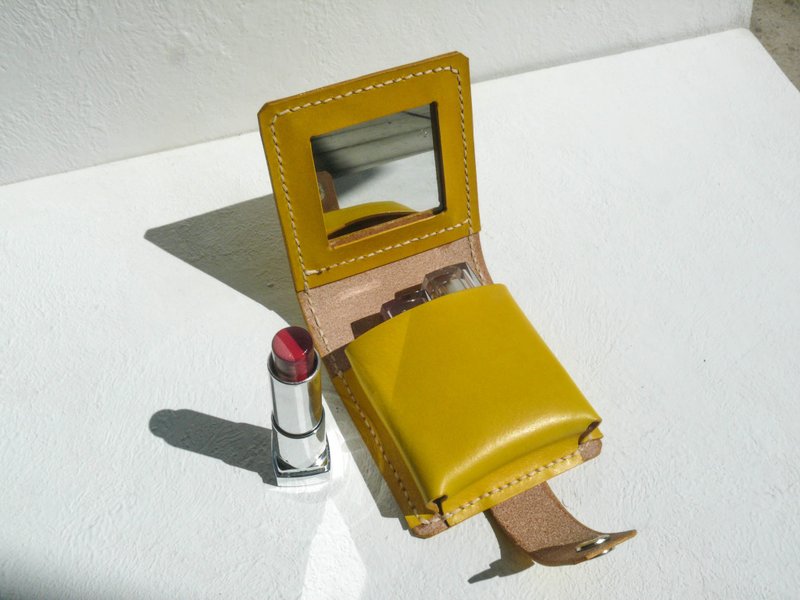 不撞包柠檬黄植鞣革全真皮口红盒/口红包/口红收纳内含镜子 - 化妆包/杂物包 - 真皮 黄色