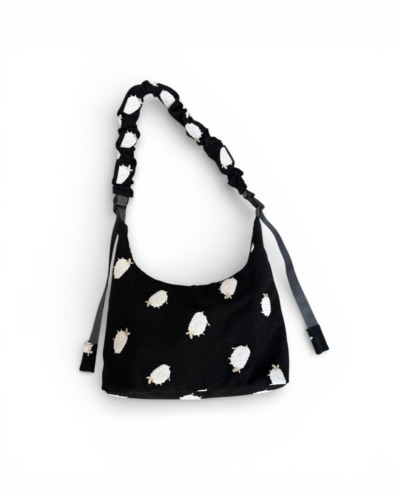 小牛村/ 黑 斜背包 绵羊 棉麻 大容量 手工布包 - 侧背包/斜挎包 - 聚酯纤维 黑色