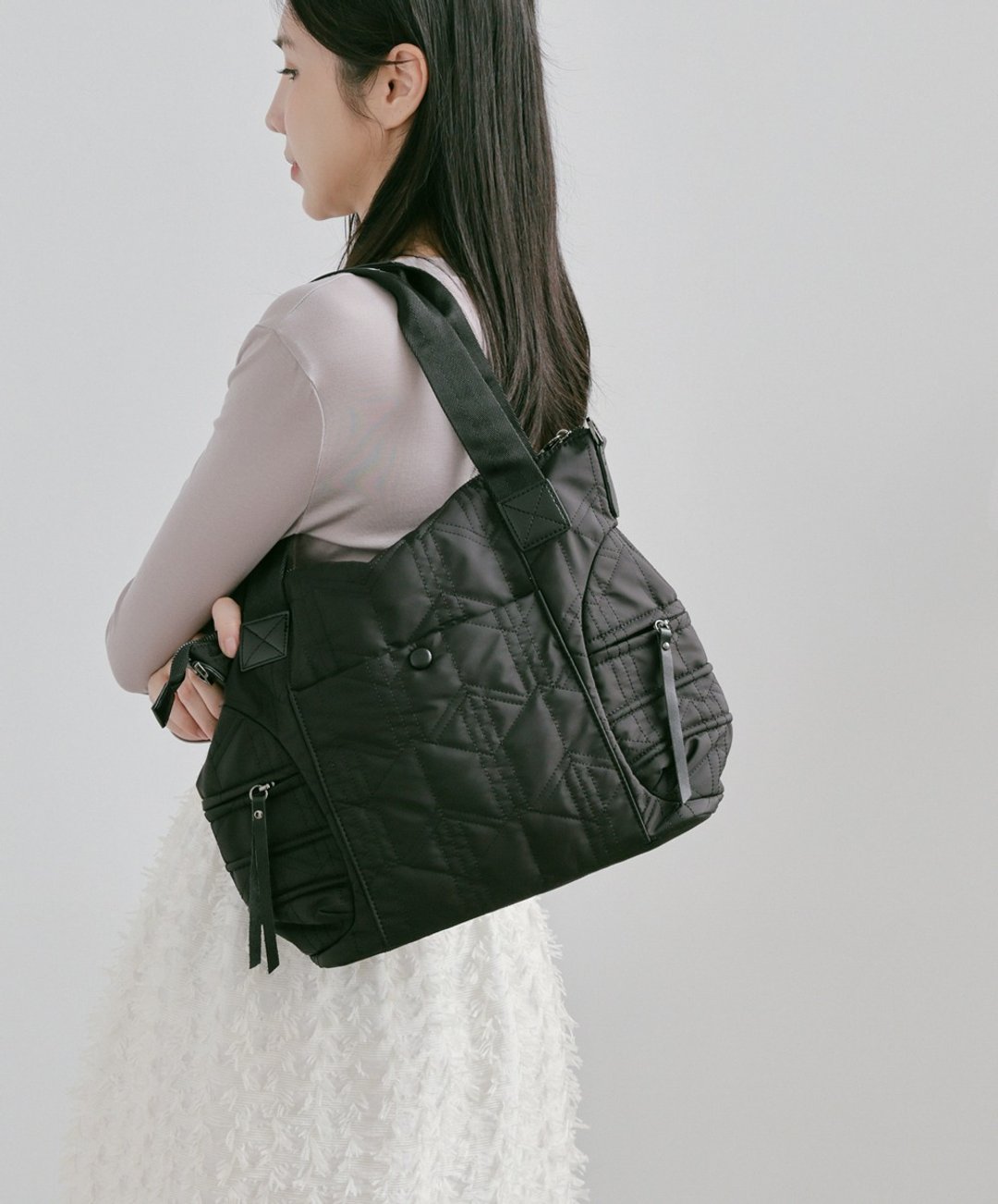 supportingrole 蓬松弧线斜肩后背手提3用托特包 黑 - 侧背包/斜挎包 - 其他人造纤维 黑色