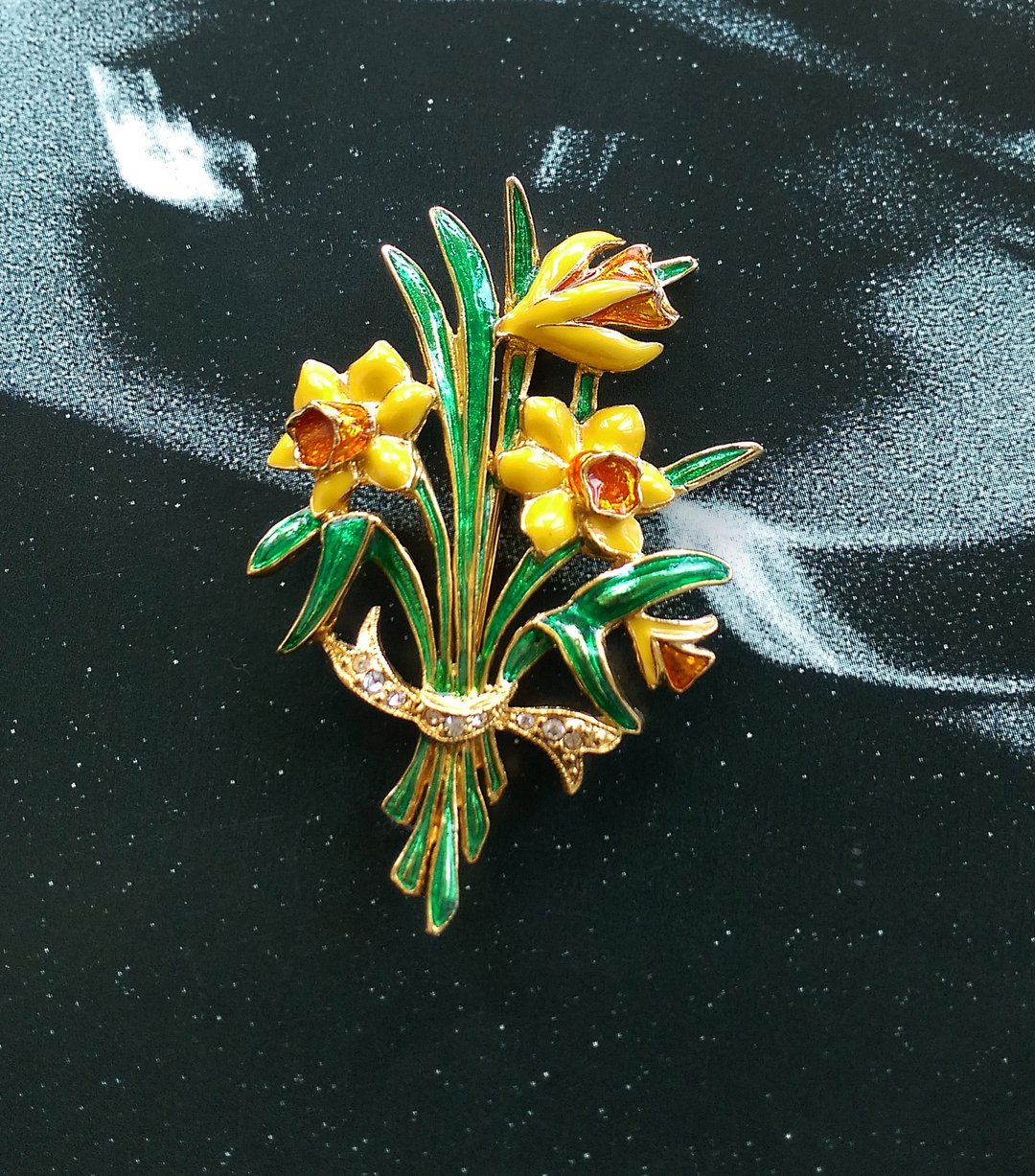 【美国西洋古董饰品】JOAN RIVERS  珐琅花卉 花束 别针  胸针 - 徽章/别针 - 其他材质 金色