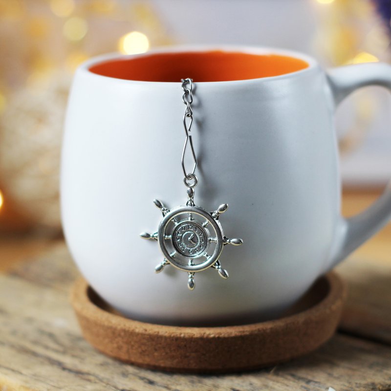 Nautical tea strainer for loose leaf tea, Tea infuser with helm charm - 茶具/茶杯 - 不锈钢 银色