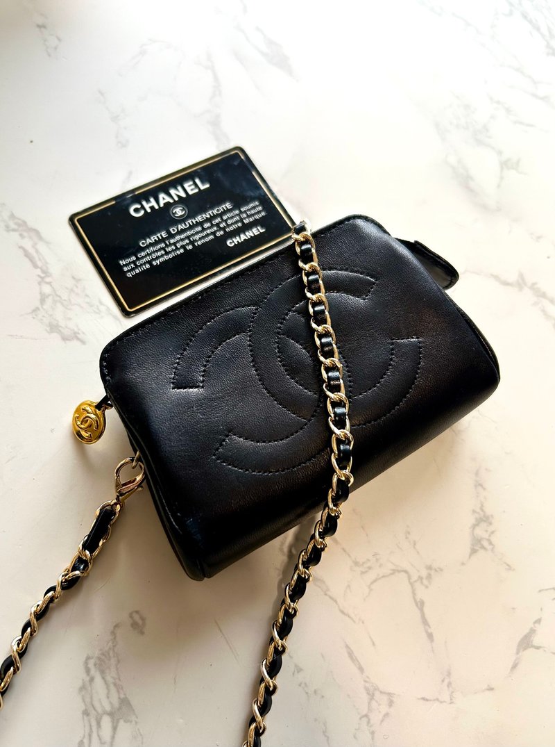 中古包Chanel黑金色小羊皮革斜背包 单肩包 侧背包 二手包 古董包 - 侧背包/斜挎包 - 真皮 黑色