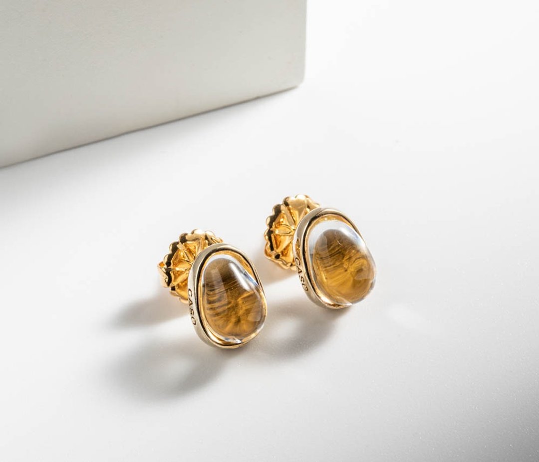 CASO jewelry 手工硼硅酸盐玻璃 迷你水滴耳环 (金色) - 耳环/耳夹 - 其他金属 金色
