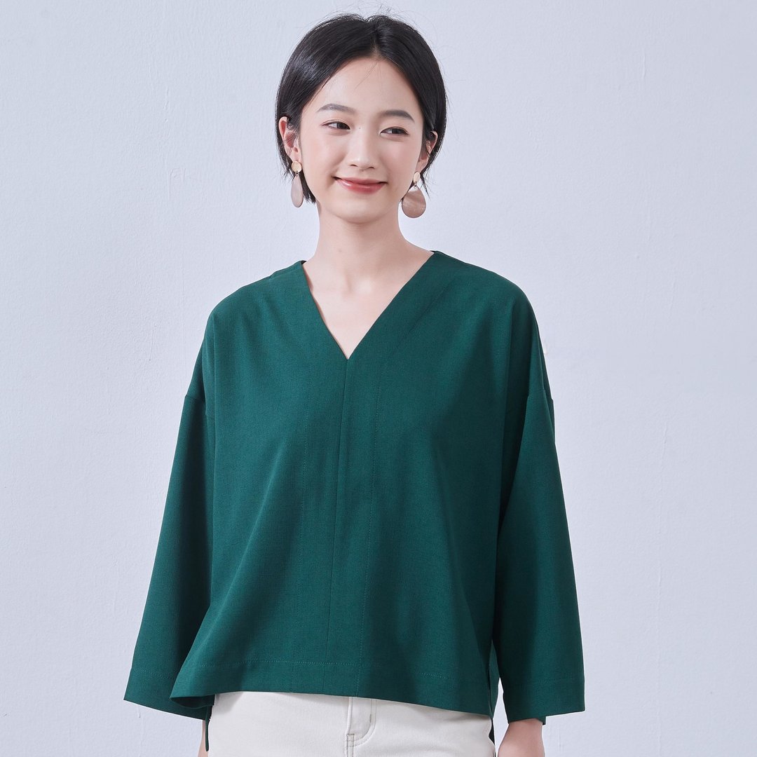 V领・中央缝线・长袖极简・简约上衣・秋冬套头衫KNNT363 - 女装上衣 - 聚酯纤维 绿色