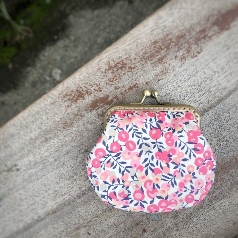 Liberty印花布。甜心莓果零钱包 - 零钱包 - 棉．麻 多色