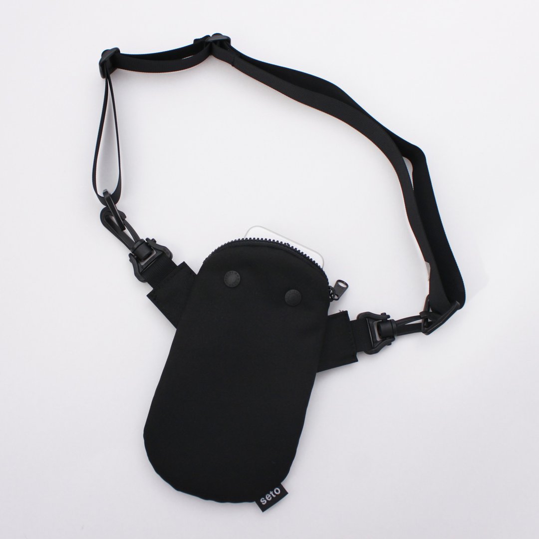 seto / creature bag / iPhone case / small bag / Mame-sagari / Black - 侧背包/斜挎包 - 聚酯纤维 黑色
