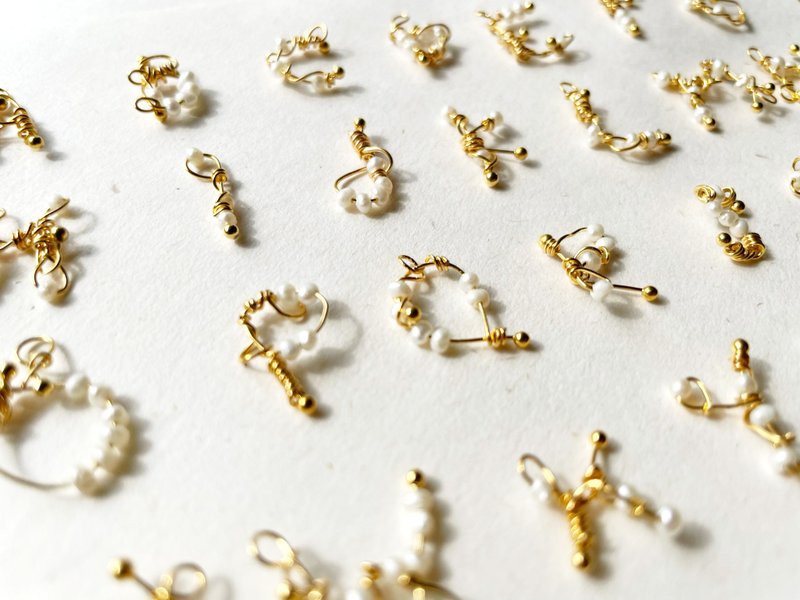 淡水珍珠造型字母吊饰 - 吊饰 - 珍珠 金色