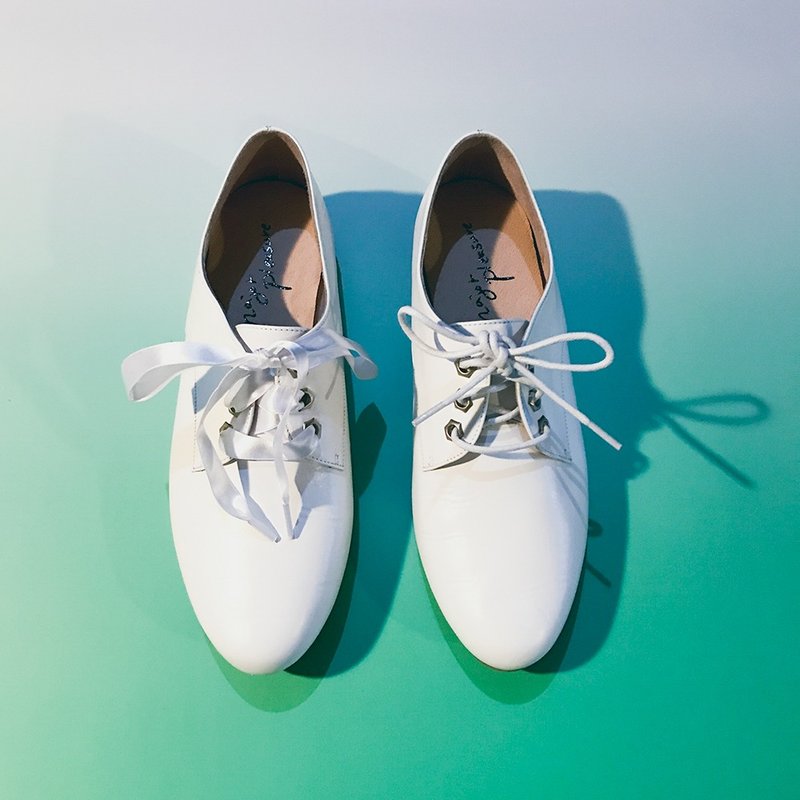 牛奶糖胶底!澎澎足感两种绑带鞋 白 全真皮 - 女款休闲鞋 - 真皮 白色