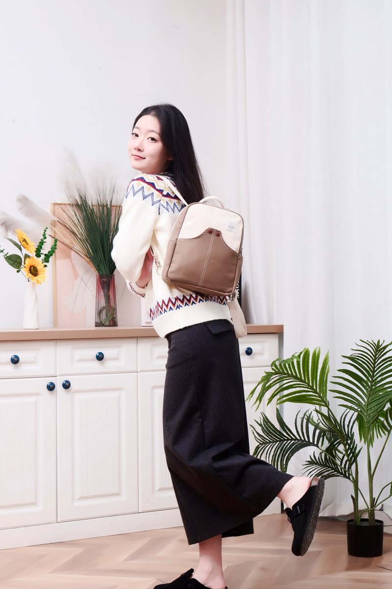 (YOYO文创)城市小游侠后背包 双肩包 米白拚卡其 - 后背包/双肩包 - 其他材质 