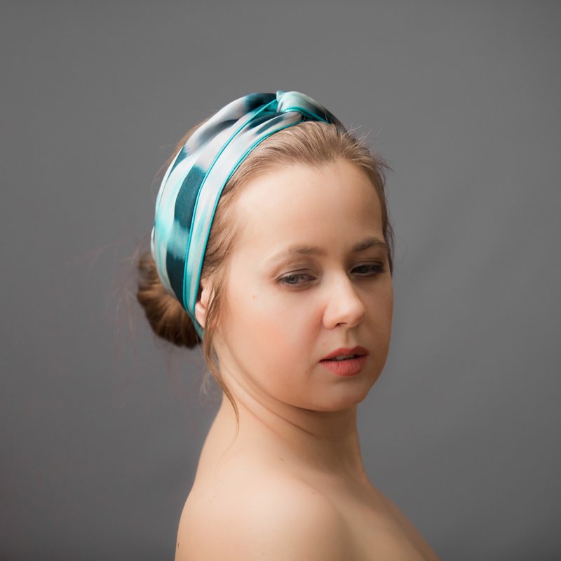Teal silk twisted headband inspired by Gucci turban headband. Silk head scarf. - 发带/发箍 - 其他材质 蓝色