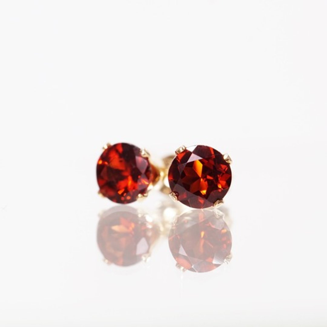 6mm 石榴石 14K 包金耳针 Gertrude - 耳环/耳夹 - 宝石 红色
