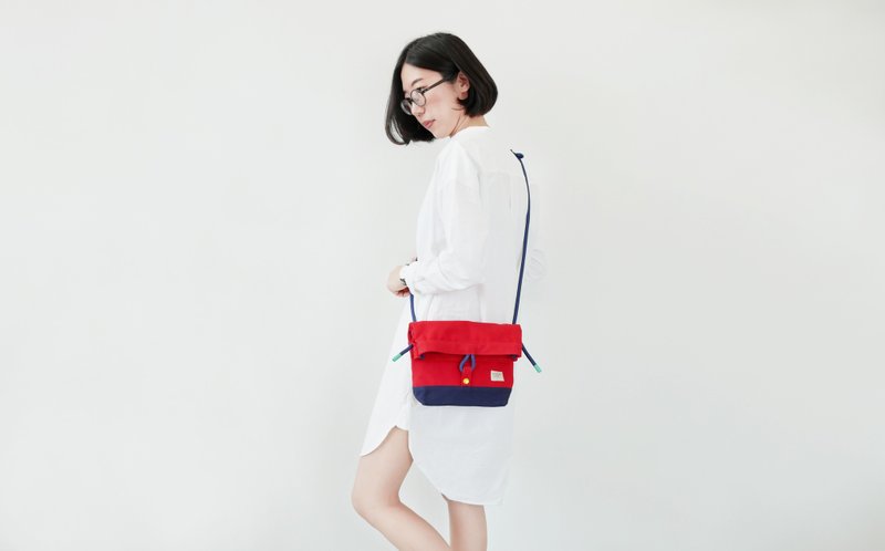 Squid chili sling bag - 侧背包/斜挎包 - 棉．麻 红色