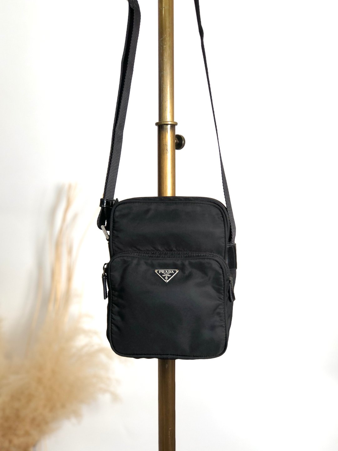 【日本直送 名牌中古包】PRADA 普拉达 侧背包 黑色 三角标志 尼龙 迷你包 vintage 古董 2vvf25 - 侧背包/斜挎包 - 尼龙 黑色