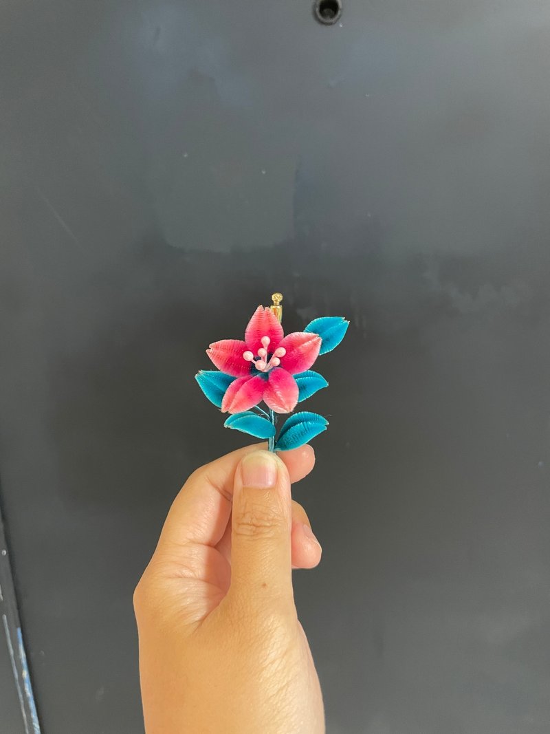 樱花胸针 绒花工艺饰品 无形文化资产工艺 - 胸针 - 其他人造纤维 