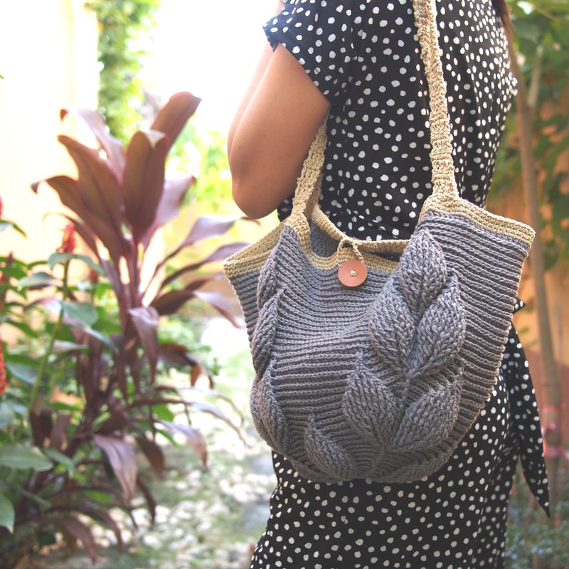 Handmade Crochet Tote Bag Leaf Embossed Minimalist Style, DarkGray - 手提包/手提袋 - 其他材质 灰色