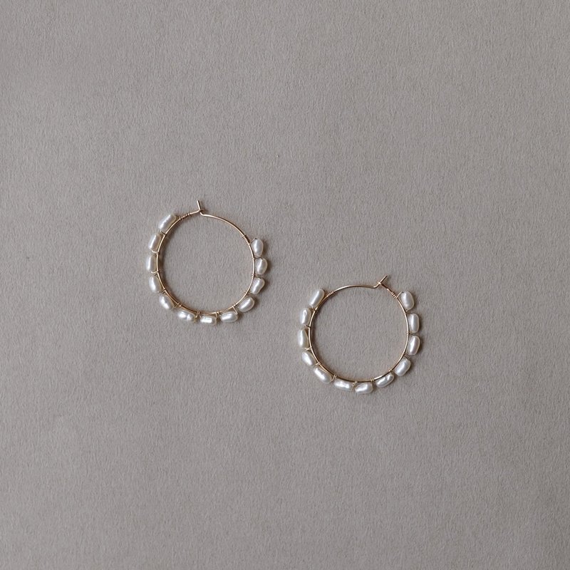 14KGF 米形珍珠圈式耳环 - 耳环/耳夹 - 珍珠 白色