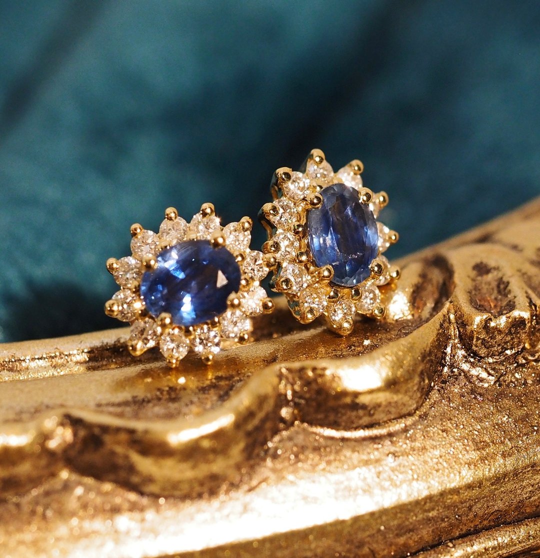18K金蓝宝Hana 钻石耳环18K Gold Blue Sapphire Hana Diamond Ea - 耳环/耳夹 - 贵金属 