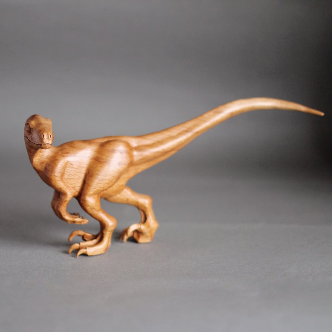 Wooden dinosaur Velociraptor, wooden hand carved statue - 其他 - 木头 