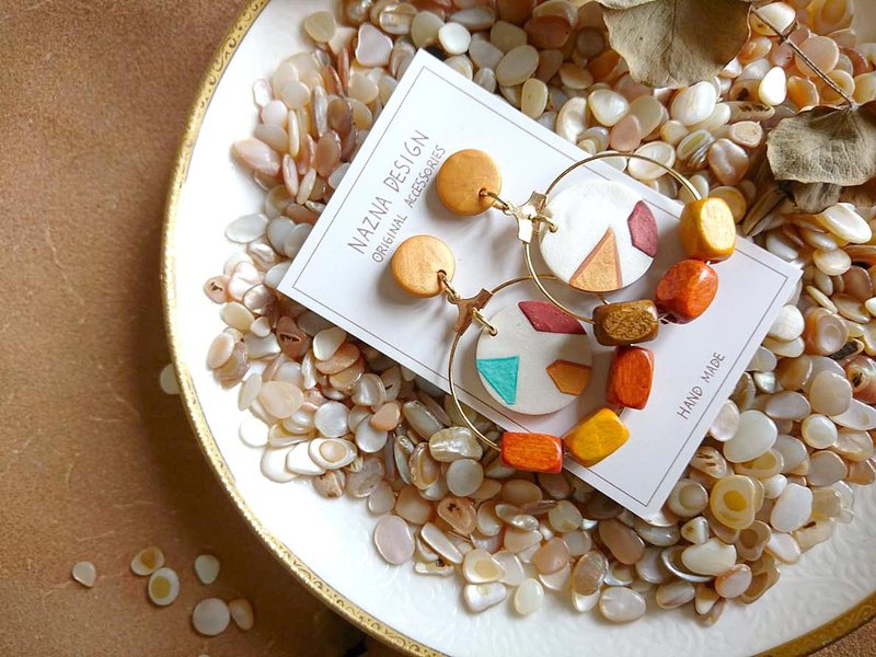 NAZNADesign-手工软陶耳饰-彩石系列-金圈木珠款(可改夹) - 耳环/耳夹 - 粘土 白色