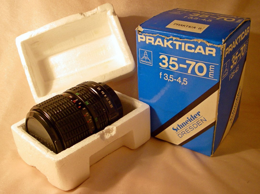 Pentacon Prakticar MC Auto 35-70mm F3.5-4.5 变焦镜头适用于 P - 相机 - 玻璃 