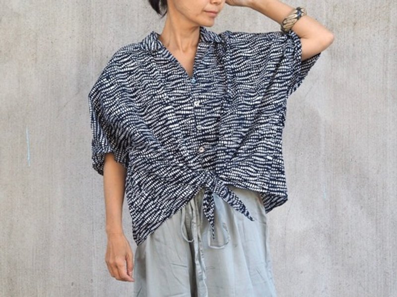 Cotton batik shirt (2) - 女装上衣 - 棉．麻 