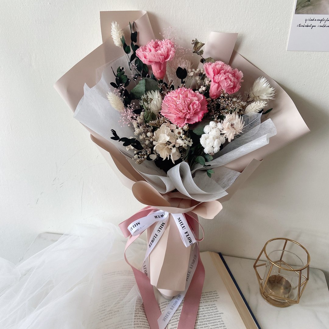 永生花花束 毕业花束 母亲节花束 生日花束 干燥花 玫瑰 棉花 - 干燥花/捧花 - 植物．花 多色