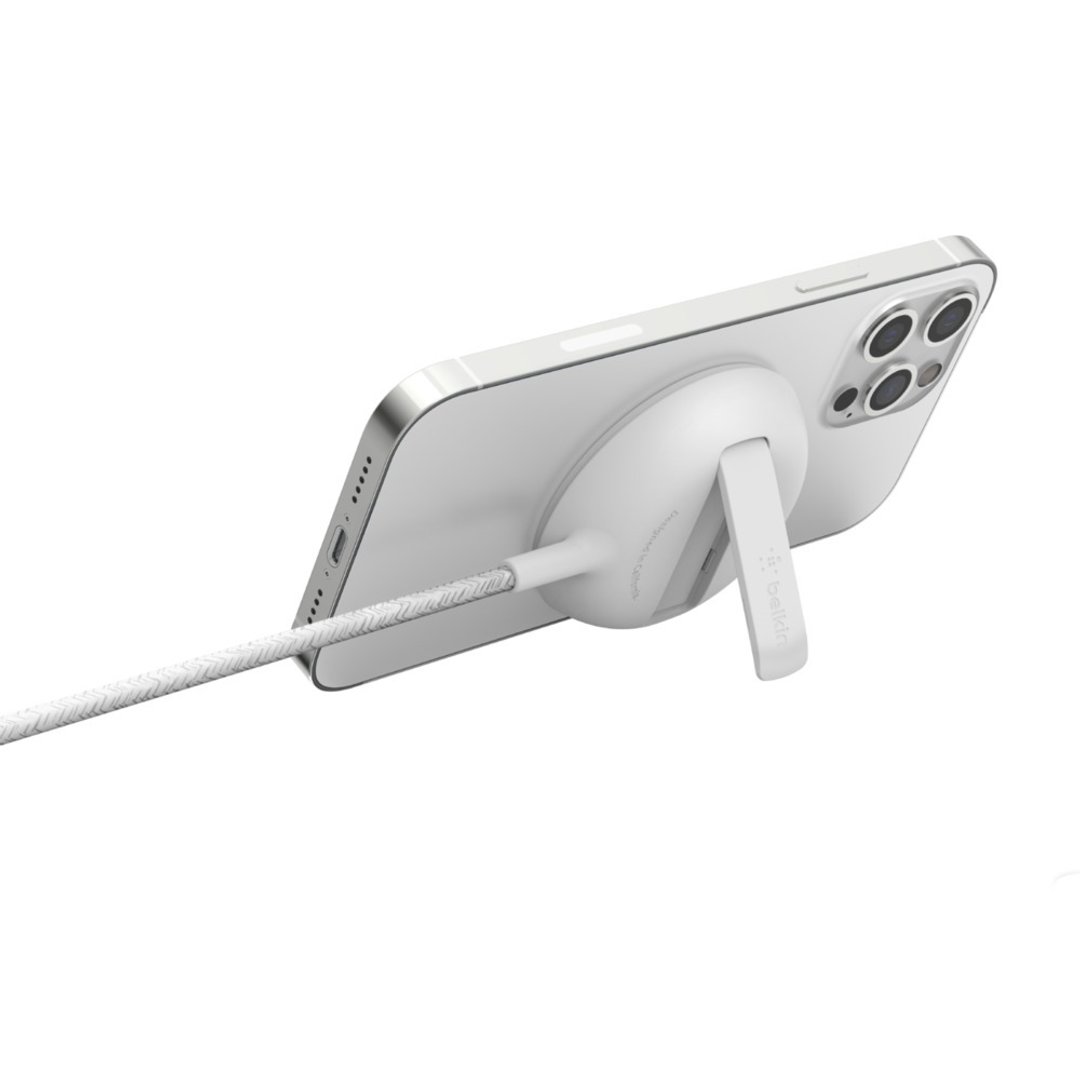 Belkin - MagSafe 15W 便携式无线充电板 (不包括电源) (白) - 手机充电及周边 - 其他材质 白色