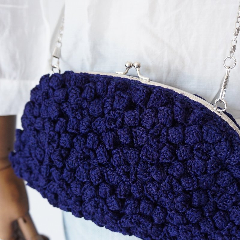 Ba-ba handmade Poppy puff knitting hand bag  No.C1592 - 手拿包 - 其他材质 蓝色