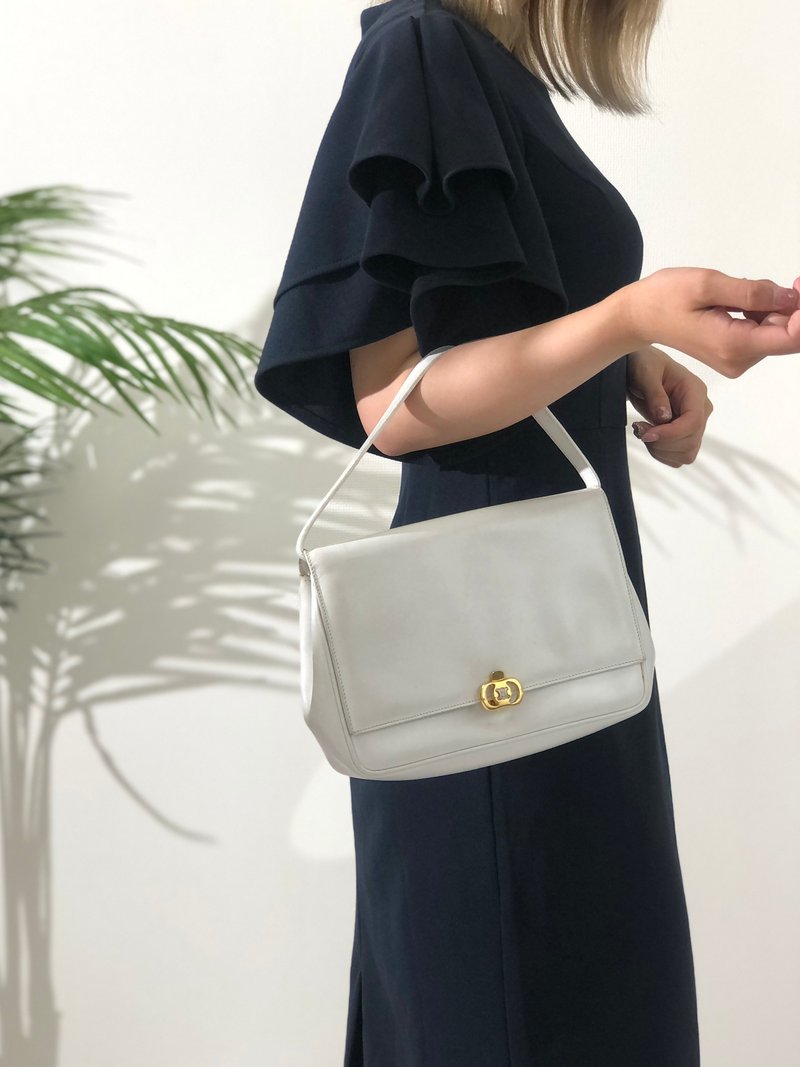 【日本直送，名牌二手包装】CELINE Triomphe 真皮手提包白vintage复古老stx6m7 - 手提包/手提袋 - 真皮 白色